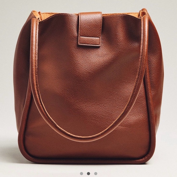 NWT new Anthropologie slouchy buckle tote bag faux leather tan brown + pouch - Picture 12 of 17